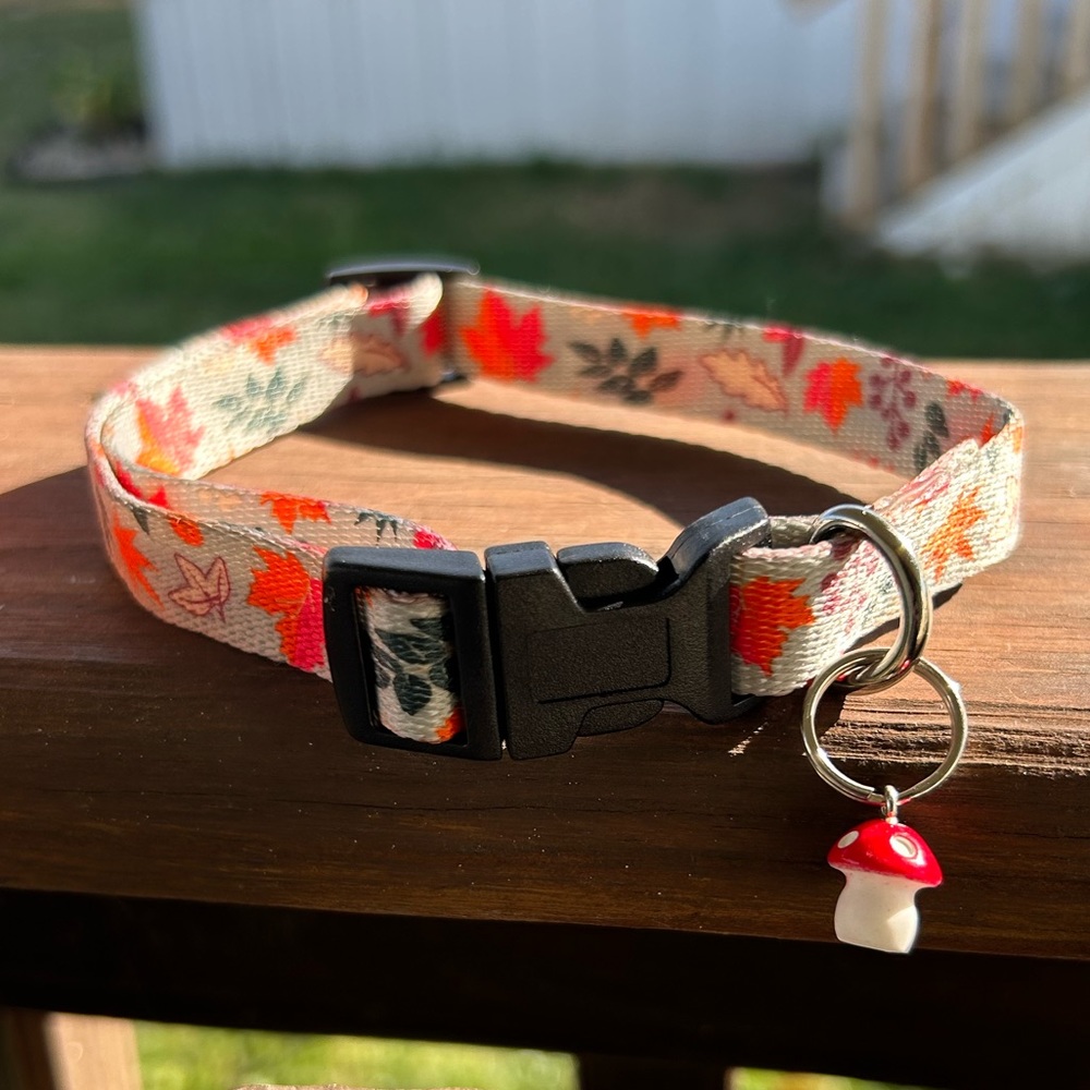 Handmade Fall Leaves Dog Collar